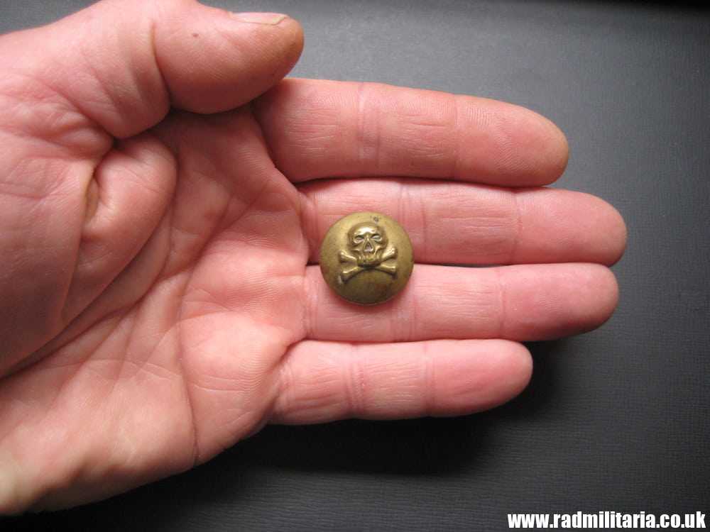 British MILITARY SKULL BUTTON - 17th Lancers Regiment, maker: FIRMIN & SONS LONDON - Image 9