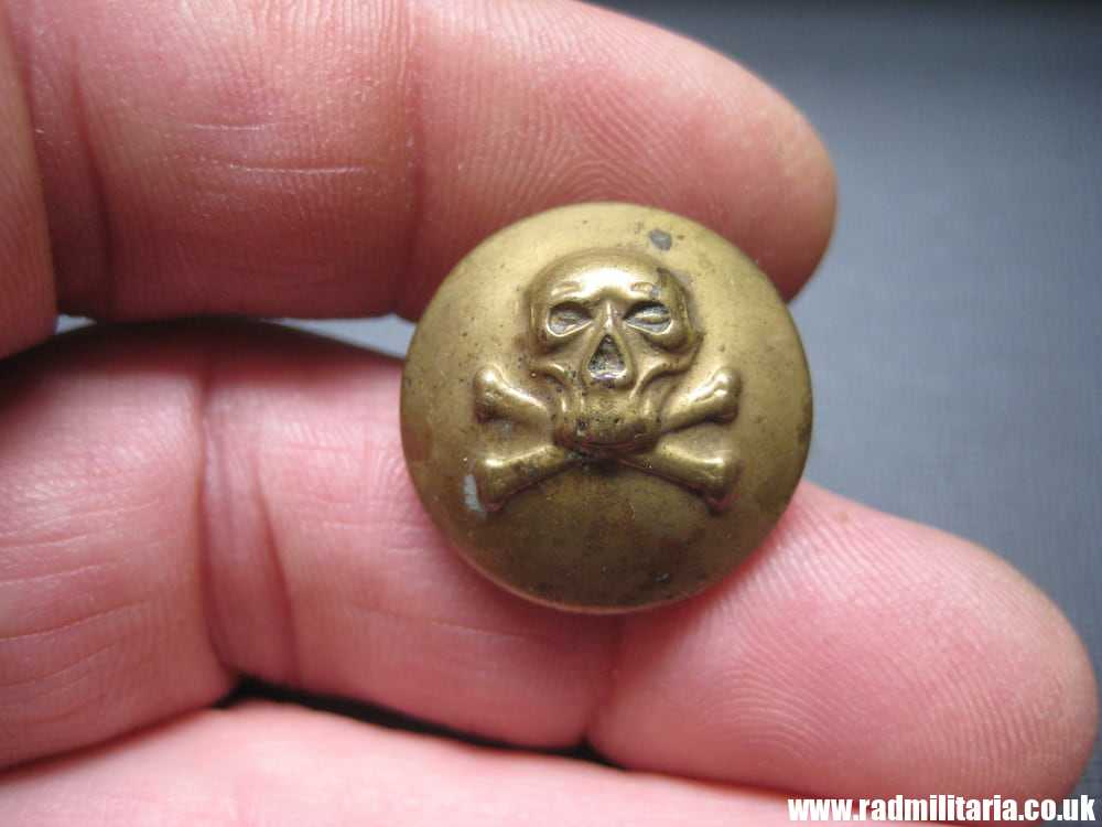 British MILITARY SKULL BUTTON - 17th Lancers Regiment, maker: FIRMIN & SONS LONDON - Image 8