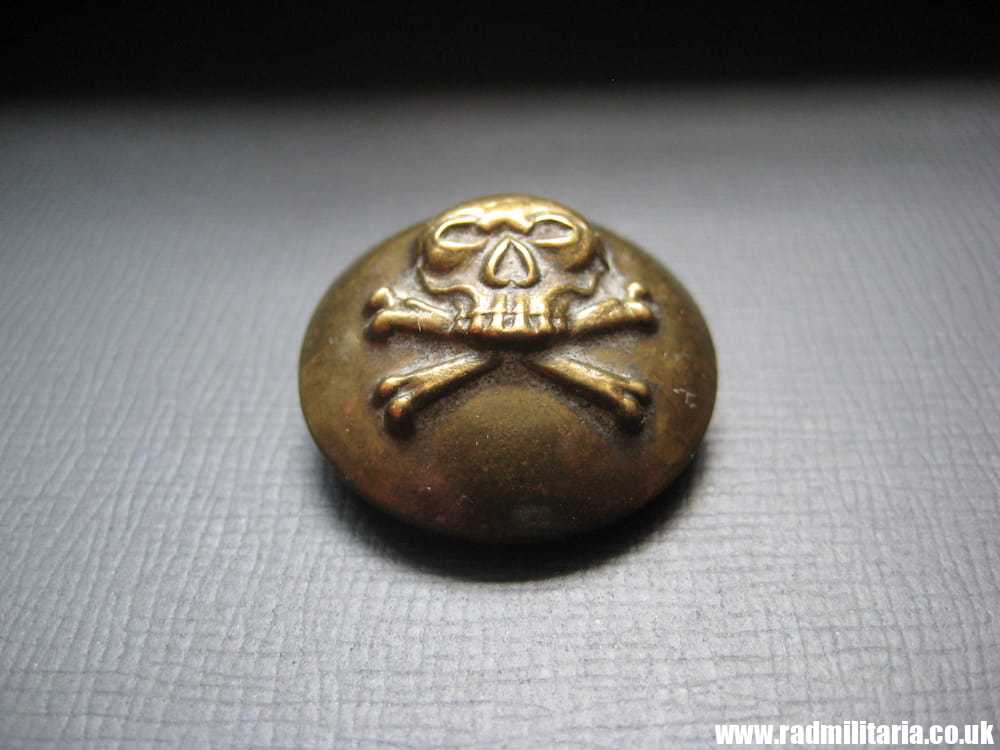 British MILITARY SKULL BUTTON - 17th Lancers Regiment, maker: FIRMIN & SONS LD, London. 1876 - 1882. - Image 5