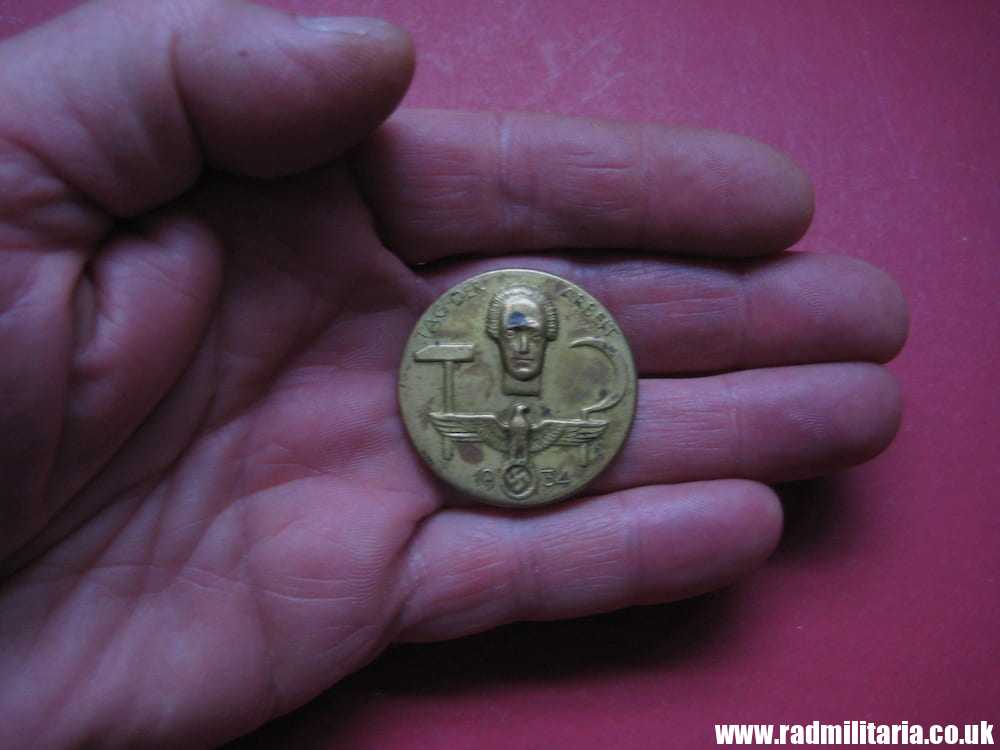 & pre WW2 original nazi GERMAN BADGE - Tag Der Arbeit 1934 with maker marks: GERB, HEUTE SCHWELM. - Image 7