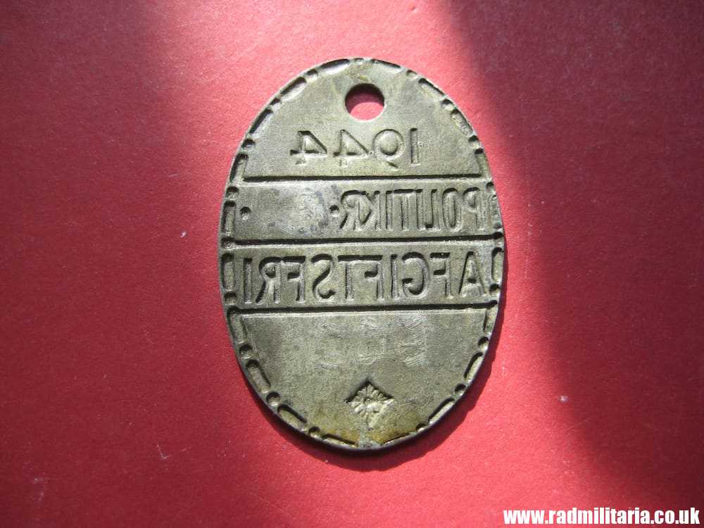 & WW2 unknown DOG TAG? TOKEN? with date - 1944 no. 562 - Image 3