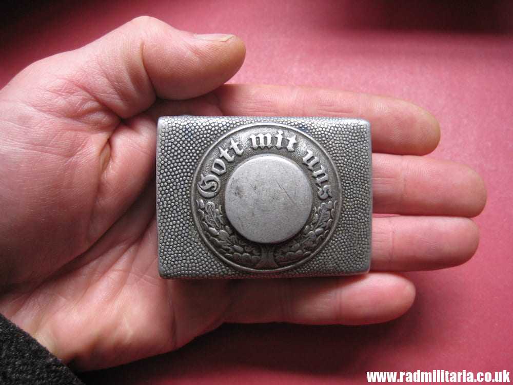 & WW2 German Police BELT BUCKLE made of aluminum, maker: CTD Christian Theodor DICKE.