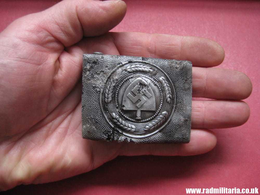 & WW2 original German RAD BELT BUCKLE made of aluminum, marked: N&H 37. metal detecting find. - Image 5