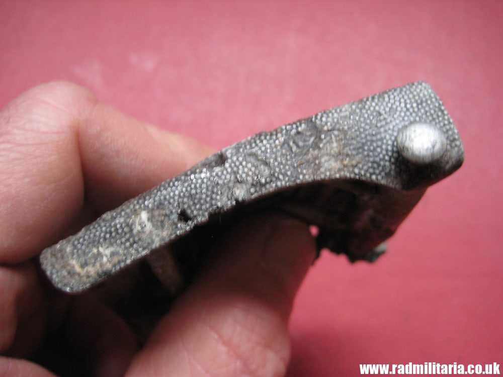 & WW2 original German RAD BELT BUCKLE made of aluminum, marked: N&H 37. metal detecting find. - Image 7