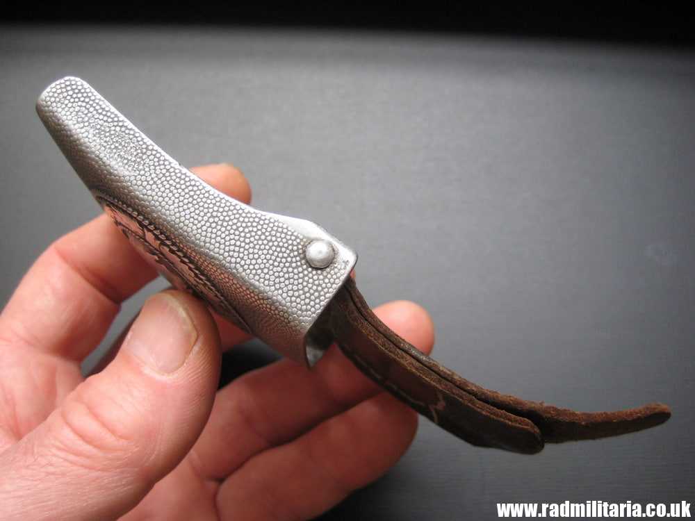 & WW2 original German Wehrmacht aluminum BELT BUCKLE with Leather, maker: Dr.F.&Co. 1937 - Image 7