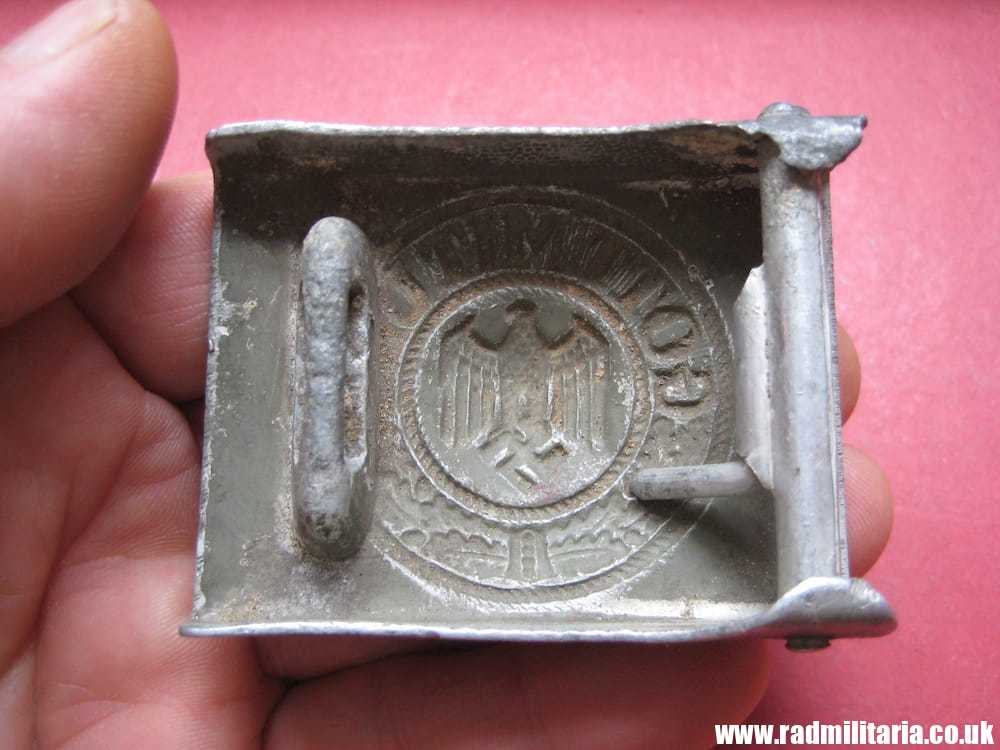 & WW2 German WEHRMACHT BELT BUCKLE made of aluminum, 100% Genuine !! - Image 3