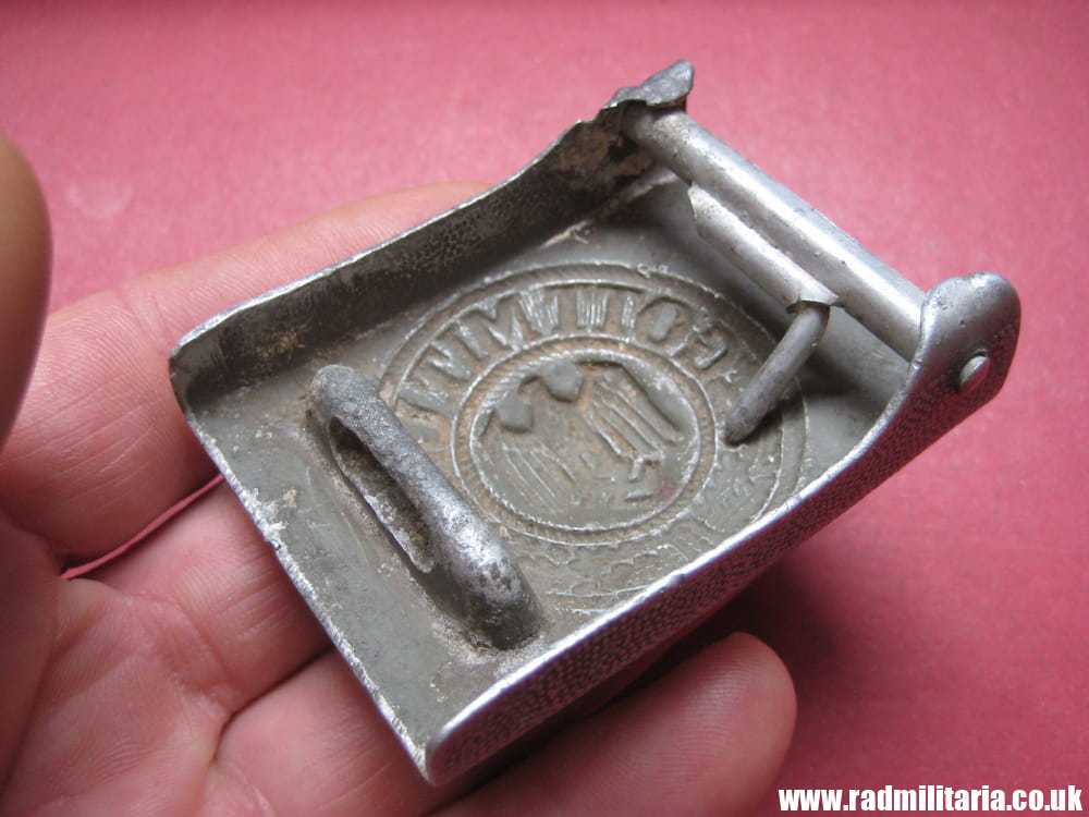 & WW2 German WEHRMACHT BELT BUCKLE made of aluminum, 100% Genuine !! - Image 5