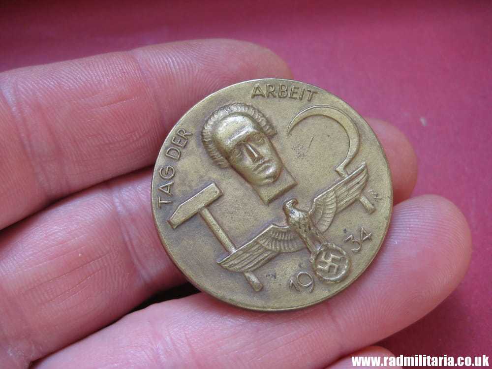 & pre WW2 original nazi GERMAN BADGE - Tag Der Arbeit 1934 with maker marks: "5 SCHWAB. GMUND" - Image 5