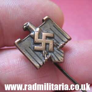 & original German PIN BADGE - NSRL with maker marks.