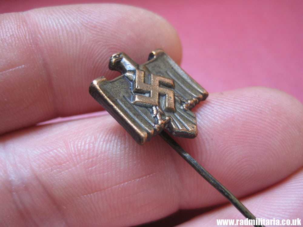 & original German PIN BADGE - NSRL with maker marks. - Image 4