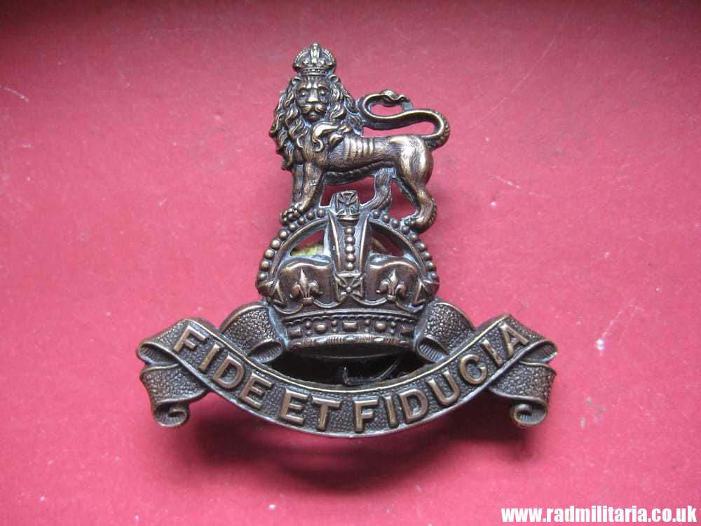 & WW1/WW2? British CAP BADGE: ARMY PAY CORPS officers bronze FIDE ET FIDUCIA cap badge - J.R. Gaunt London