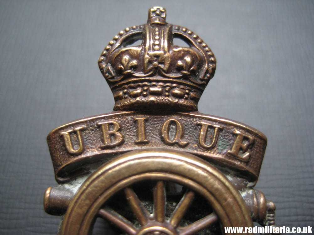 & WW1/WW2? British CAP BADGE: Royal Artillery officers bronze MOVING WHEEL cap badge - J.R. Gaunt. - Image 5