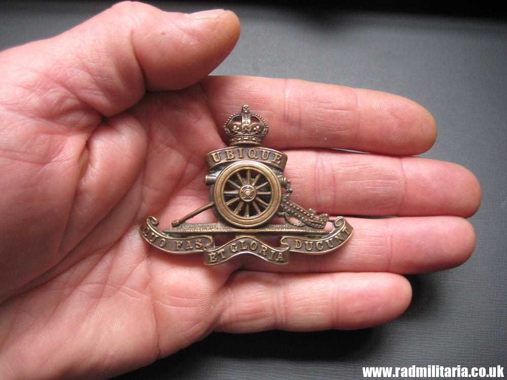 & WW1/WW2? British CAP BADGE: Royal Artillery officers bronze MOVING WHEEL cap badge - J.R. Gaunt. - Image 8