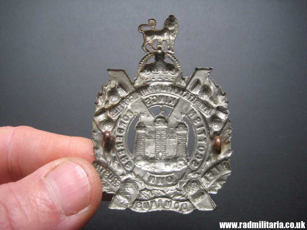 & WW1 British Scottish badge: British Military Cap Badge The SCOTTISH KINGS BORDERERS OWN - genuine. - Image 3