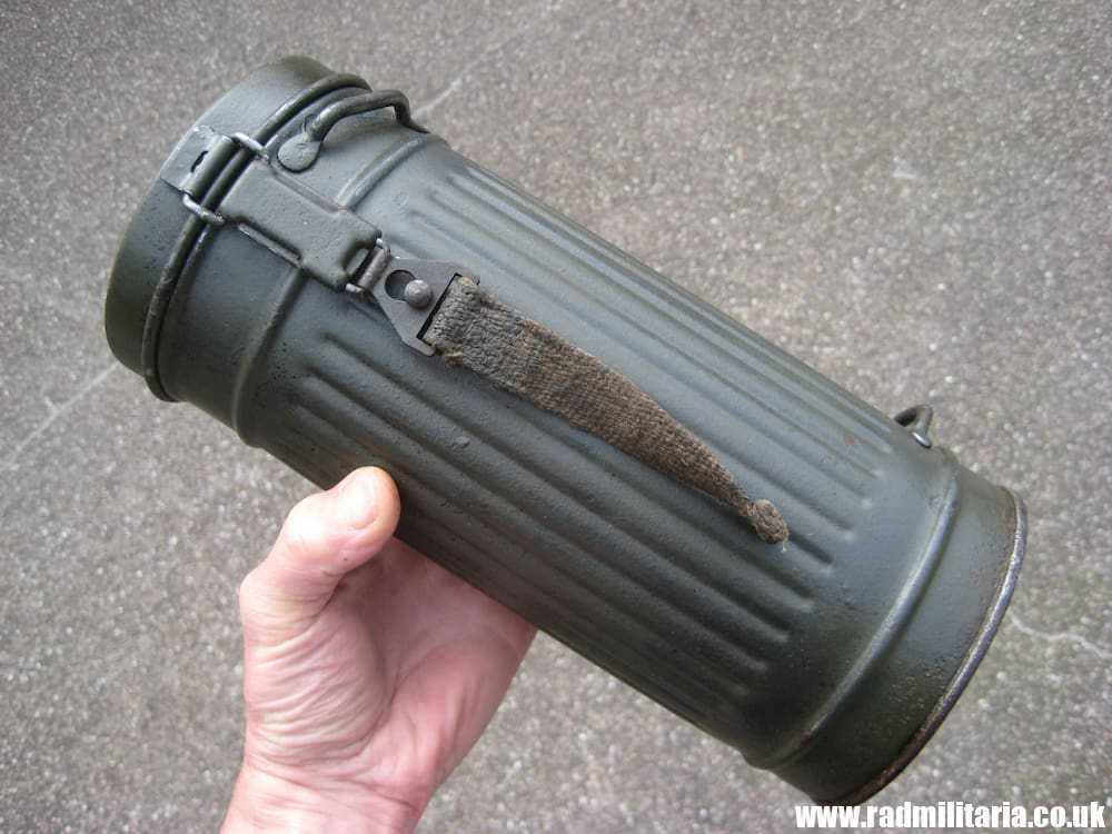 & WW2 German GAS MASK CANISTER - 100% Genuine !!