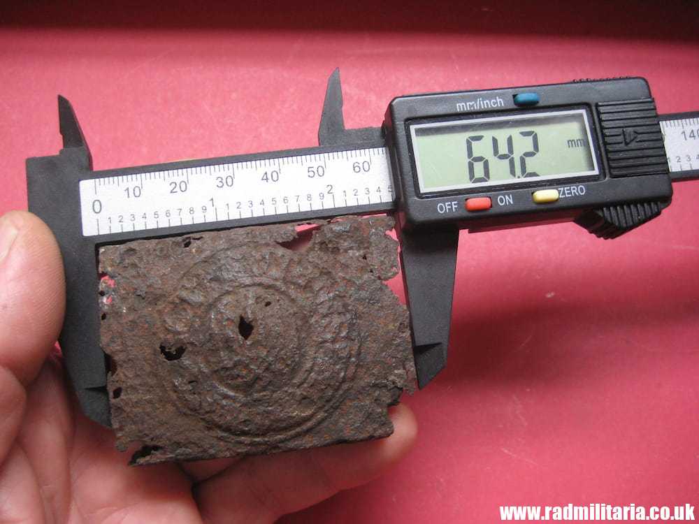 & WW2 original Wehrmacht BELT BUCKLE - metal detecting find, poor condition. - Image 5
