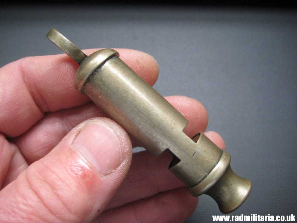 & WW2 original British MILITARY WHISTLE with date 1941 & Broad Arrow mark, maker: J. HUDSON B-ham. - Image 4