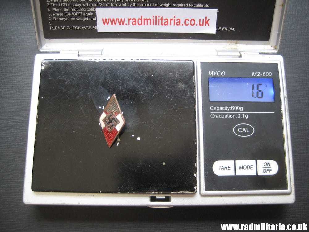 & WW2 German HJ membership ENAMEL BADGE - HitlerJugend. RZM M1/120. Genuine cap badge !! - Image 9