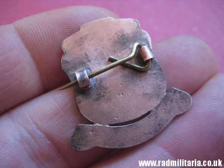 & post WW2 original ENAMEL BADGE - 1940 DUNKIRK Veterans Associacion - VICE CHAIRMAN - Image 3