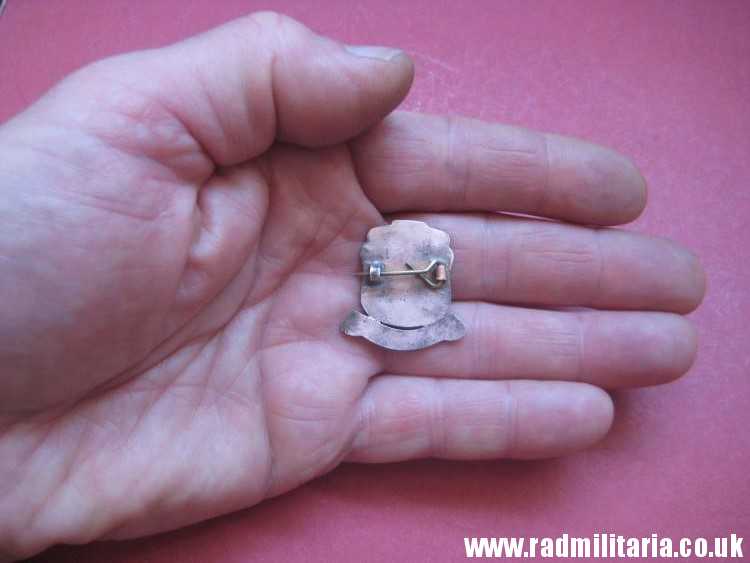 & post WW2 original ENAMEL BADGE - 1940 DUNKIRK Veterans Associacion - VICE CHAIRMAN - Image 7