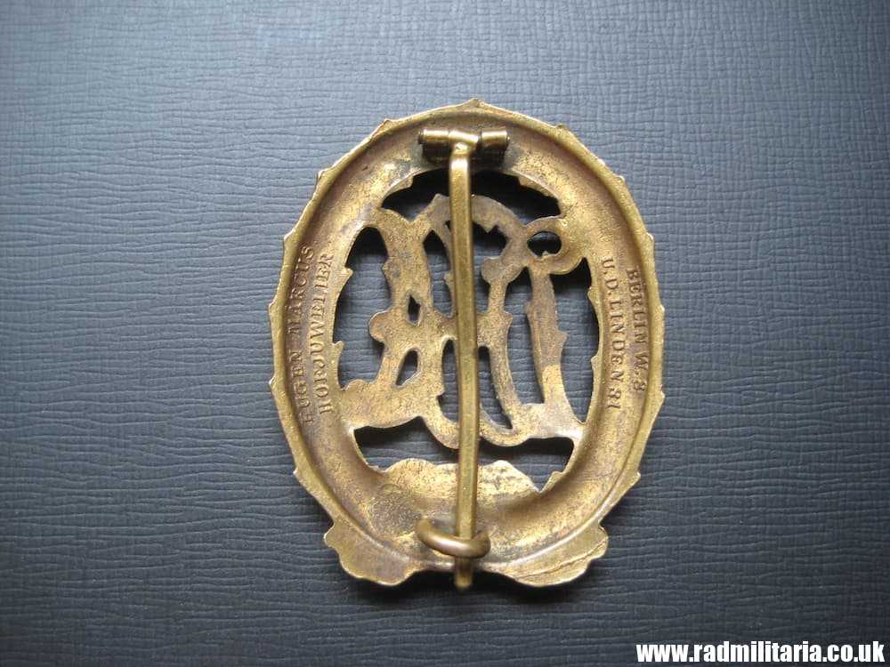 & WW2 German DRA (Sport) BADGE, maker: Eugen Marcus HOFJUWELIER Berlin - v. good condition. - Image 3