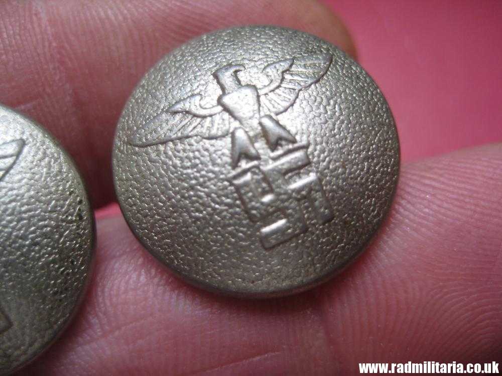 & WW2 PAIR of German NSDAP BUTTONS with eagle, RZM marks: "Assmann & Sohne GES. GESCH" - genuine. - Image 4