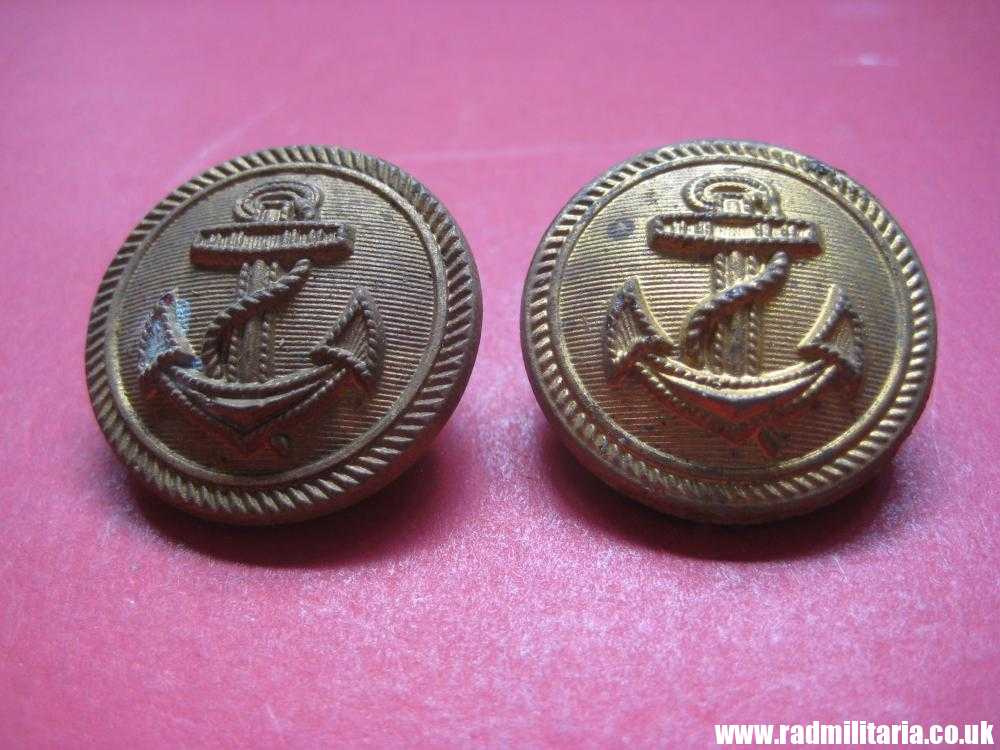 & WW2 German KRIEGSMARINE Glass BUTTONS - SET of 2, different patterns & makers 1942 - Image 4