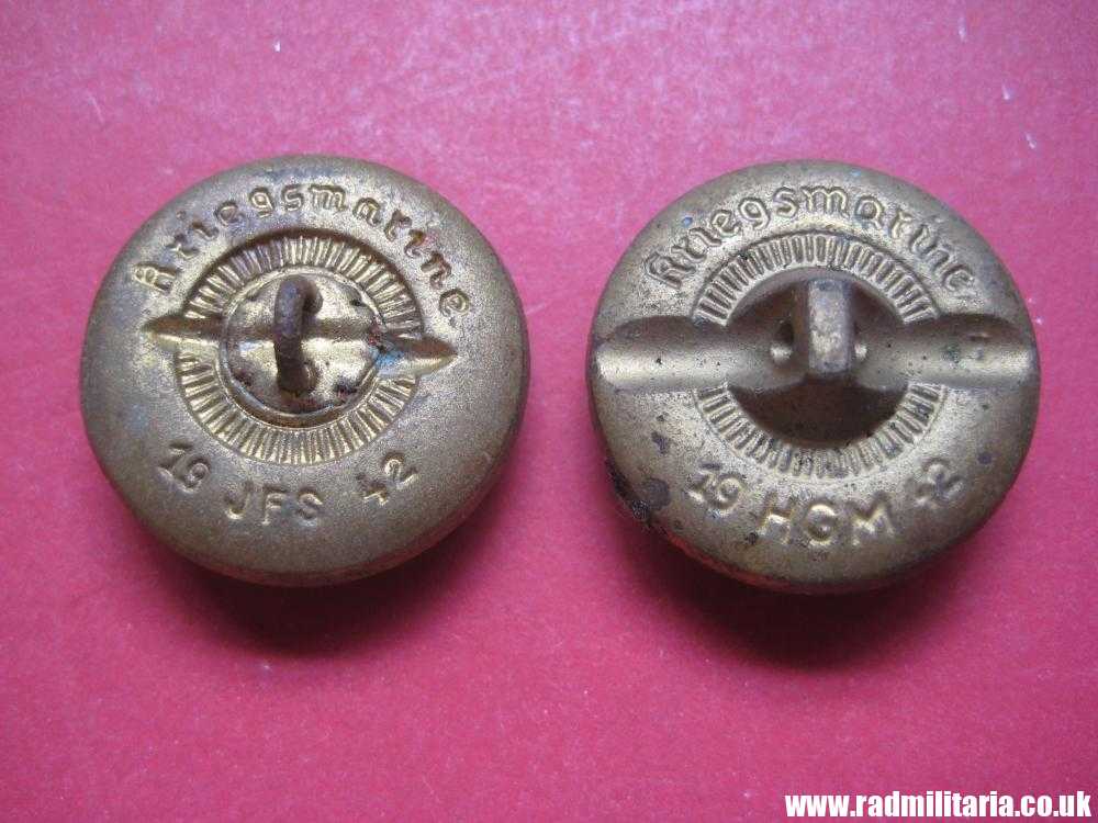 & WW2 German KRIEGSMARINE Glass BUTTONS - SET of 2, different patterns & makers 1942 - Image 5