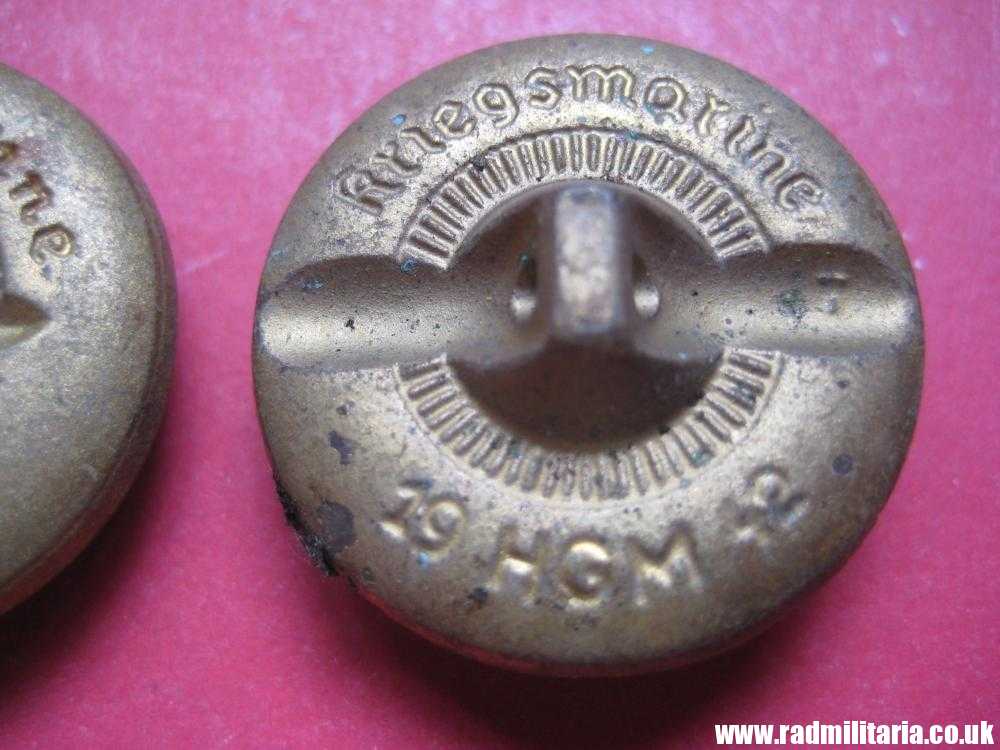 & WW2 German KRIEGSMARINE Glass BUTTONS - SET of 2, different patterns & makers 1942 - Image 8
