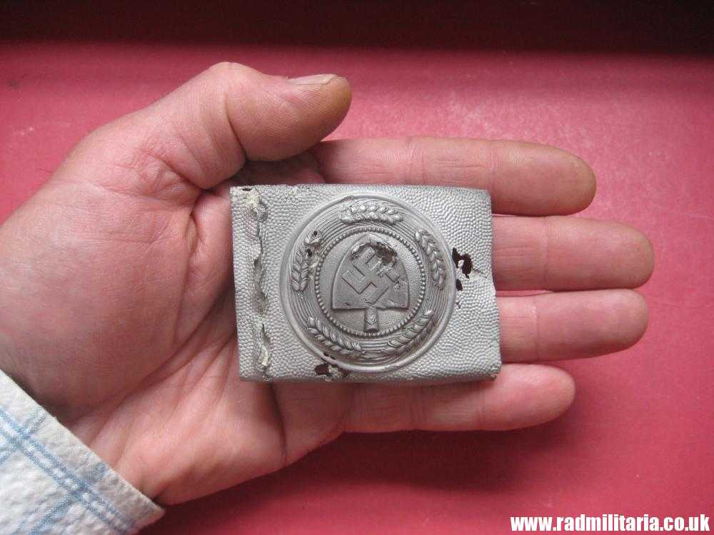 & WW2 original German RAD BELT BUCKLE made of aluminum, marked: 39. metal detecting find. - Image 2