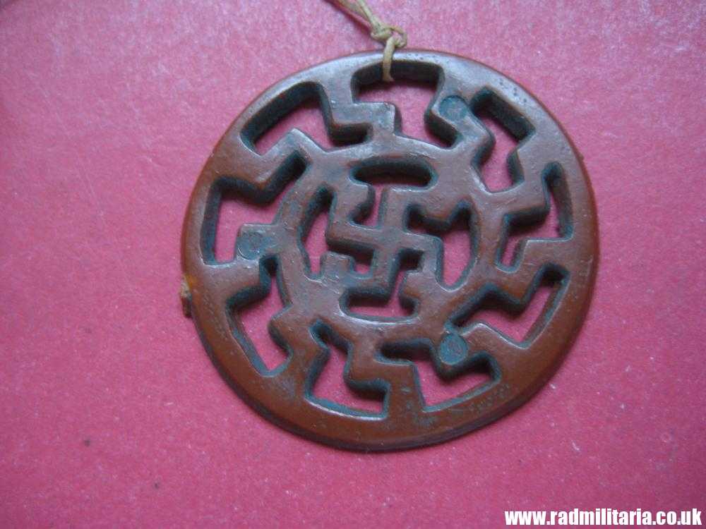 & WW2 German PLASTIC pagan NAZI BADGE with swastika - Genuine !! - Image 2