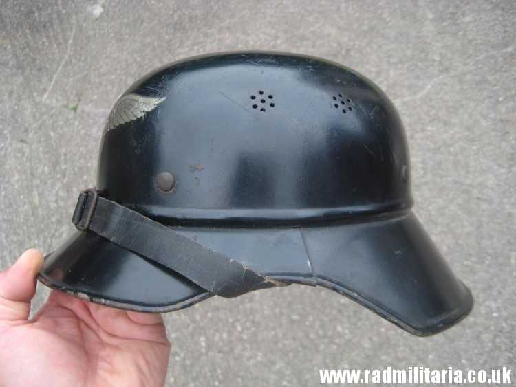 & original WW2 German steel helmet LUFTSCHUTZ "Gladiator" HELMET with liner. - Image 4