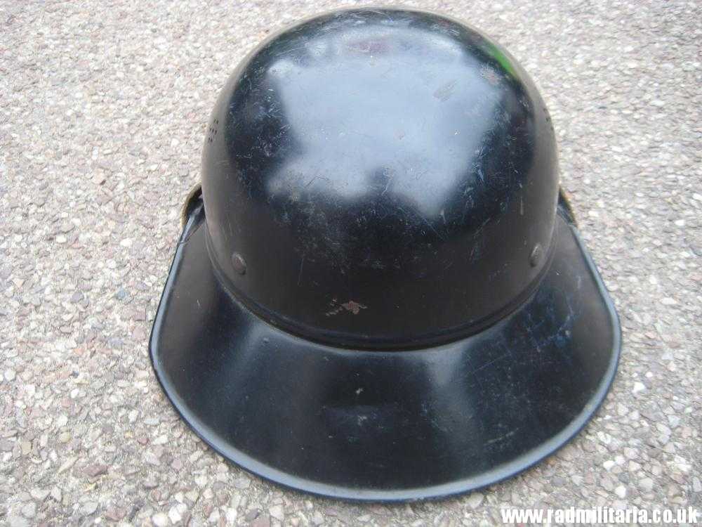 & original WW2 German steel helmet LUFTSCHUTZ "Gladiator" HELMET with liner. - Image 18