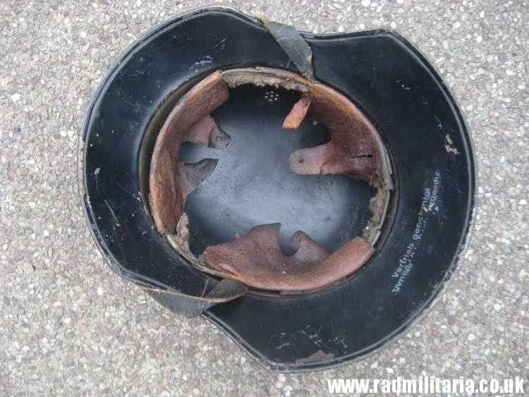 & original WW2 German steel helmet LUFTSCHUTZ "Gladiator" HELMET with liner. - Image 20