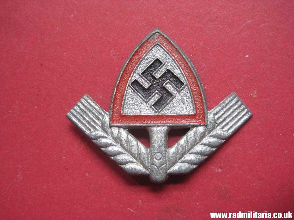 & original WW2 RAD LABOUR CAP BADGE made of zinc. - Image 2