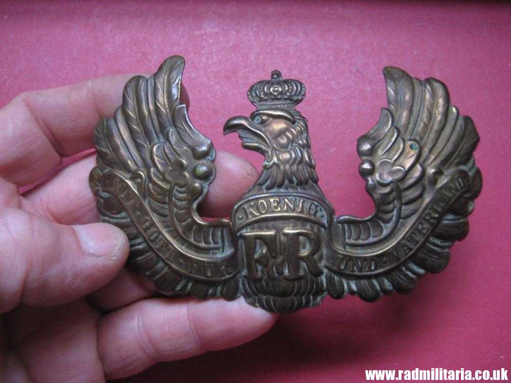 & WW1 original German pickelhaube EAGLE CAP BADGE badly damaged, as found - Image 2