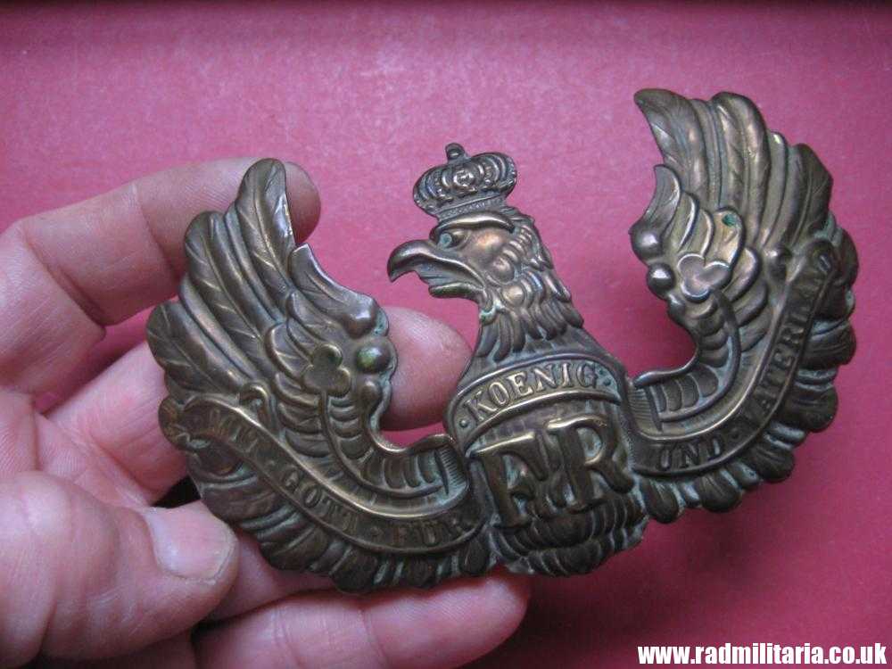 & WW1 original German pickelhaube EAGLE CAP BADGE badly damaged, as found - Image 3