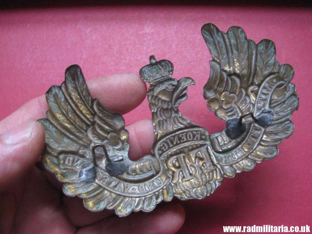 & WW1 original German pickelhaube EAGLE CAP BADGE badly damaged, as found - Image 4