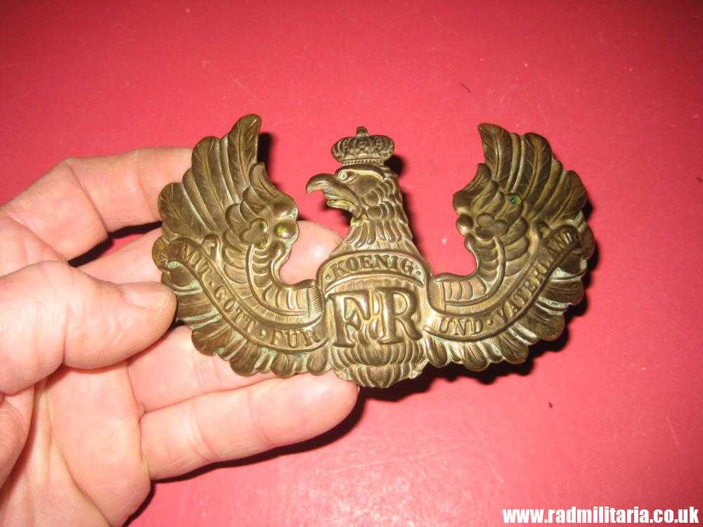 & WW1 original German pickelhaube EAGLE CAP BADGE badly damaged, as found