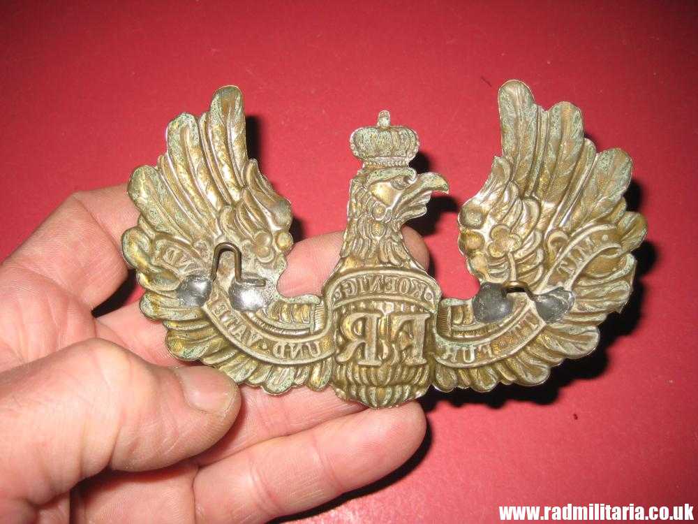 & WW1 original German pickelhaube EAGLE CAP BADGE badly damaged, as found - Image 10