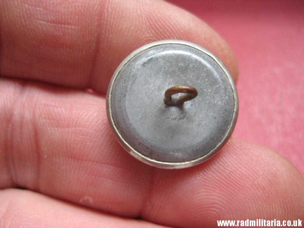 & WW2 genuine Polish Army tunic BUTTON with EAGLE - by Henderson Jerusalem VERY RARE !!! - Image 3