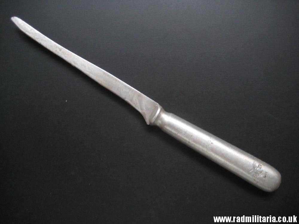 & WW2 original German BUTTER KNIFE with Luftwaffe Eagle Fl UV - 1941 in poor condition, as found. - Image 2