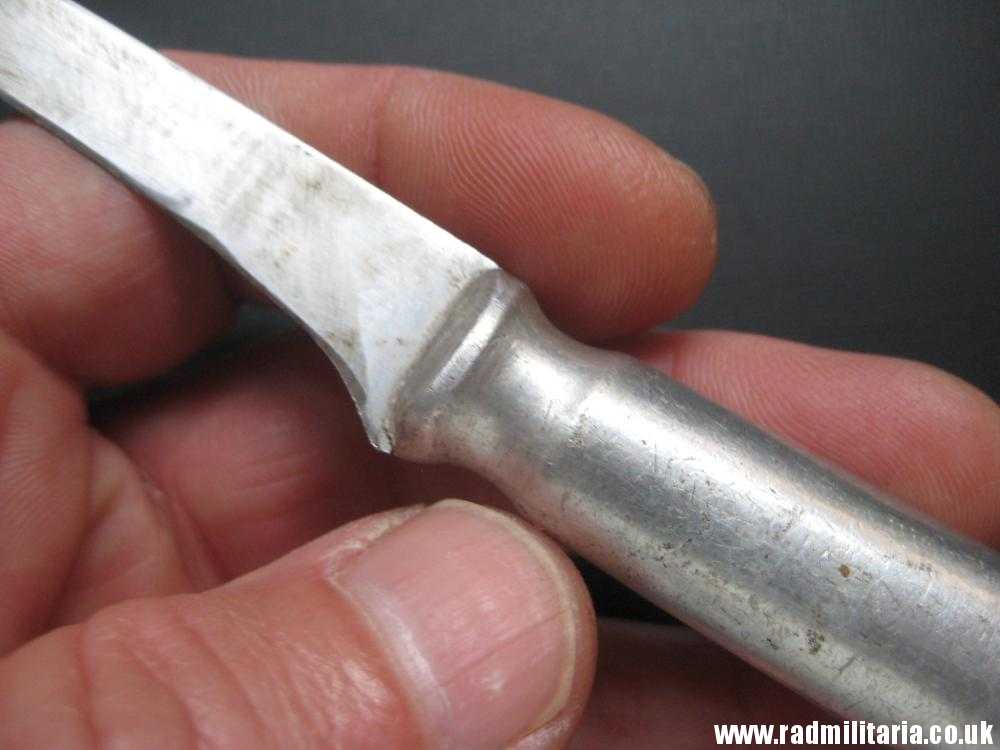 & WW2 original German BUTTER KNIFE with Luftwaffe Eagle Fl UV - 1941 in poor condition, as found. - Image 5