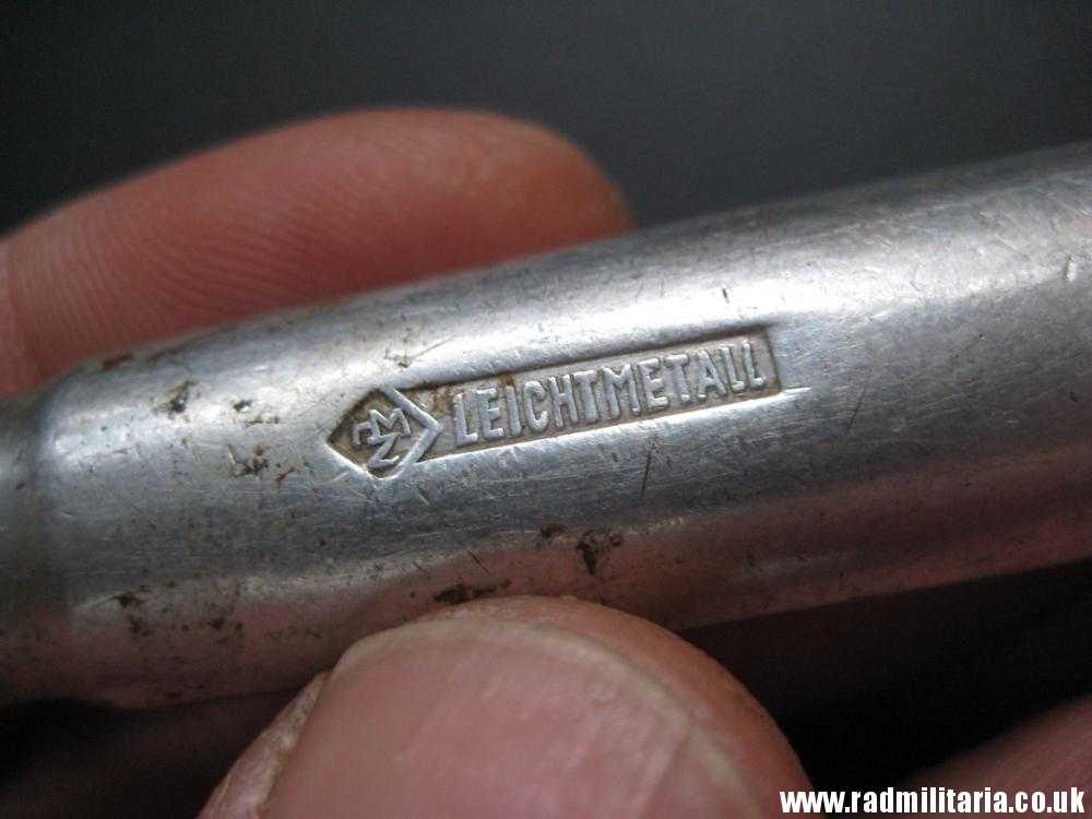 & WW2 original German BUTTER KNIFE with Luftwaffe Eagle Fl UV - 1941 in poor condition, as found. - Image 8