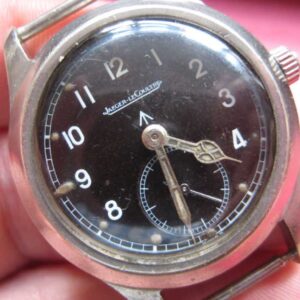 & original WW2 military JAEGER-LeCOULTRE "dirty dozen" WRIST WATCH in g. working order, 100% genuine.