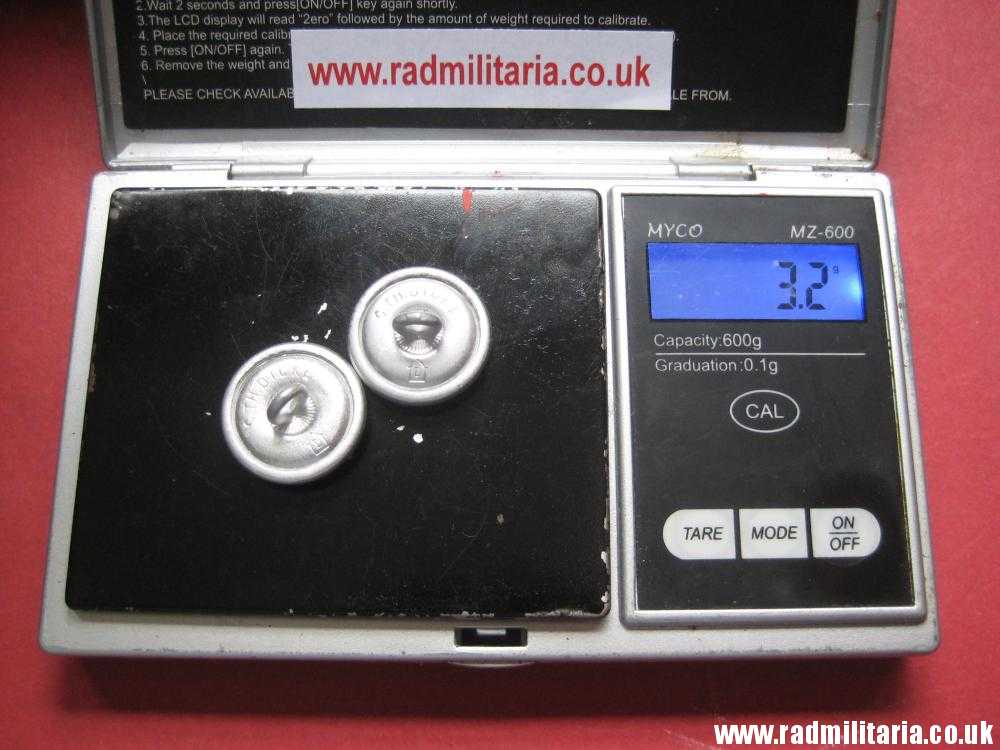 & WW2 a PAIR of German Wehrmacht BUTTONS marked: C. TH. DICKE - perfect condition, genuine ! - Image 14