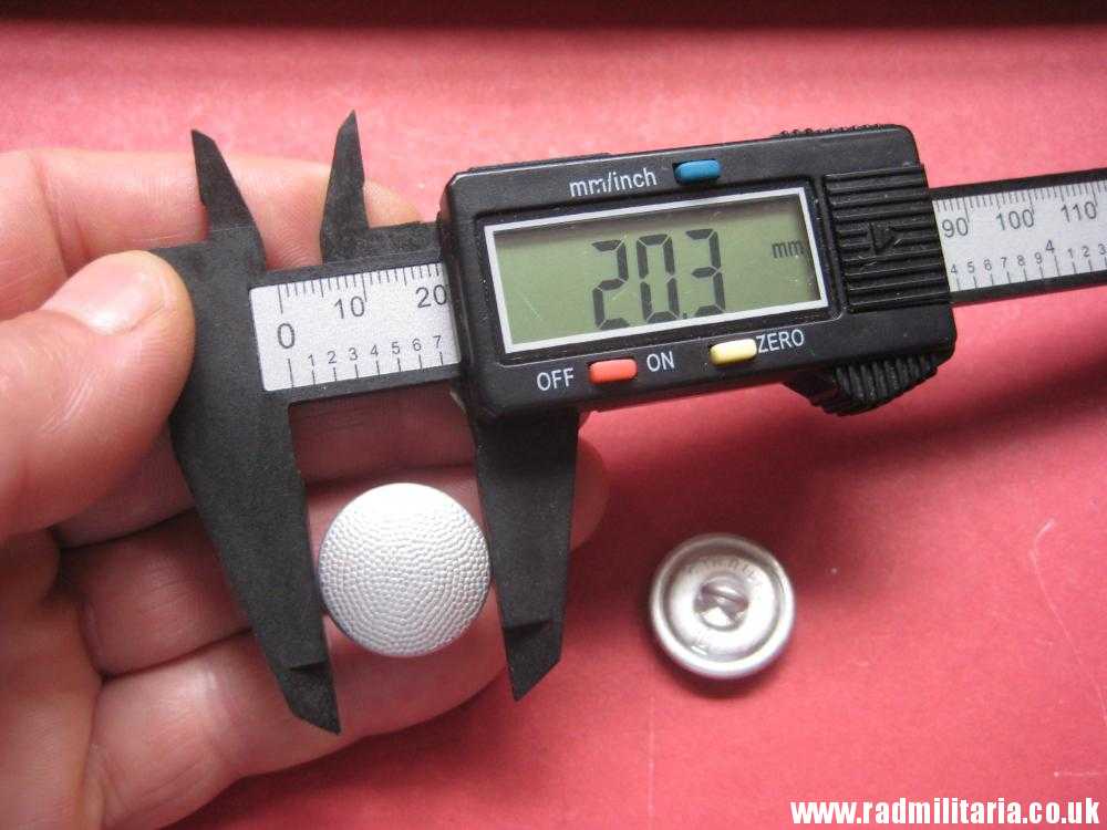 & WW2 a PAIR of German Wehrmacht BUTTONS marked: C. TH. DICKE - perfect condition, genuine ! - Image 2