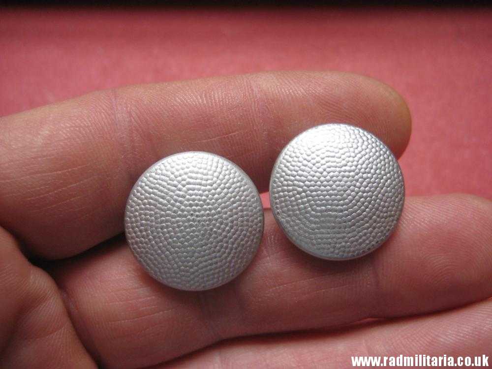 & WW2 a PAIR of German Wehrmacht BUTTONS marked: C. TH. DICKE - perfect condition, genuine ! - Image 5