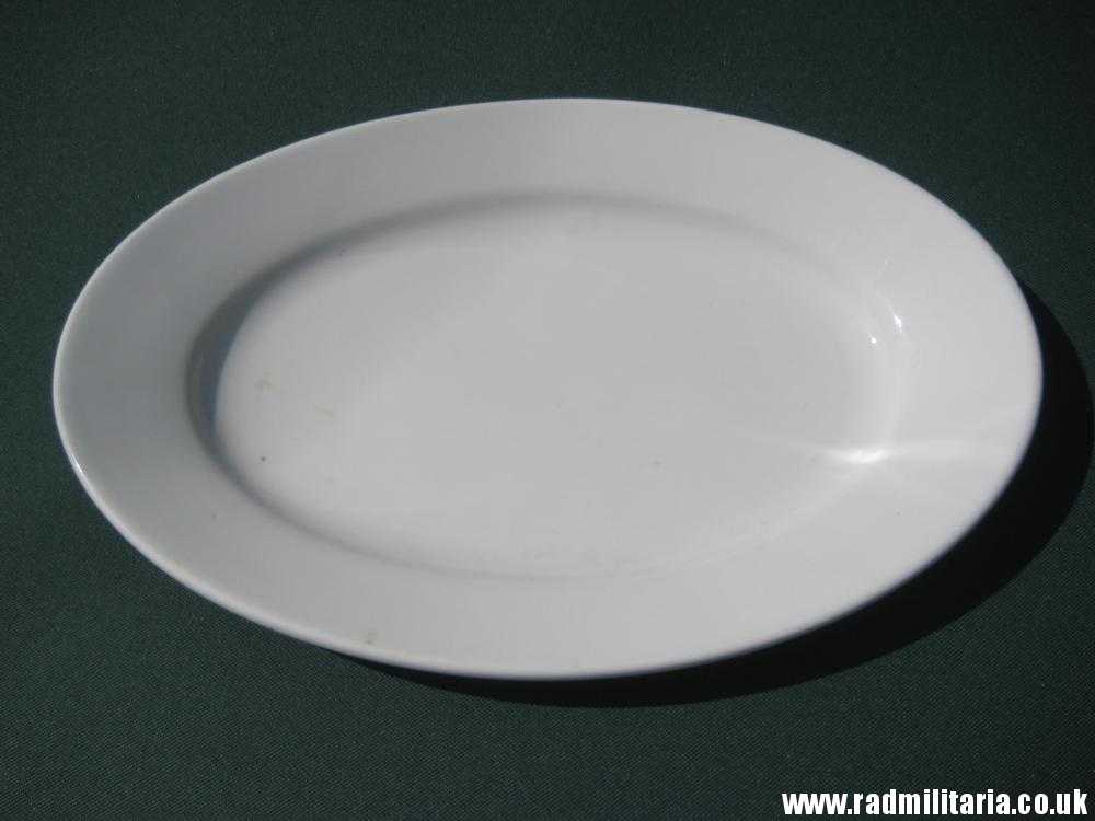 & WW2 original German LUFTWAFFE ceramic SAUCER - FL. U.V. 1942, maker: BAUSCHER WEIDEN - used condition. - Image 2
