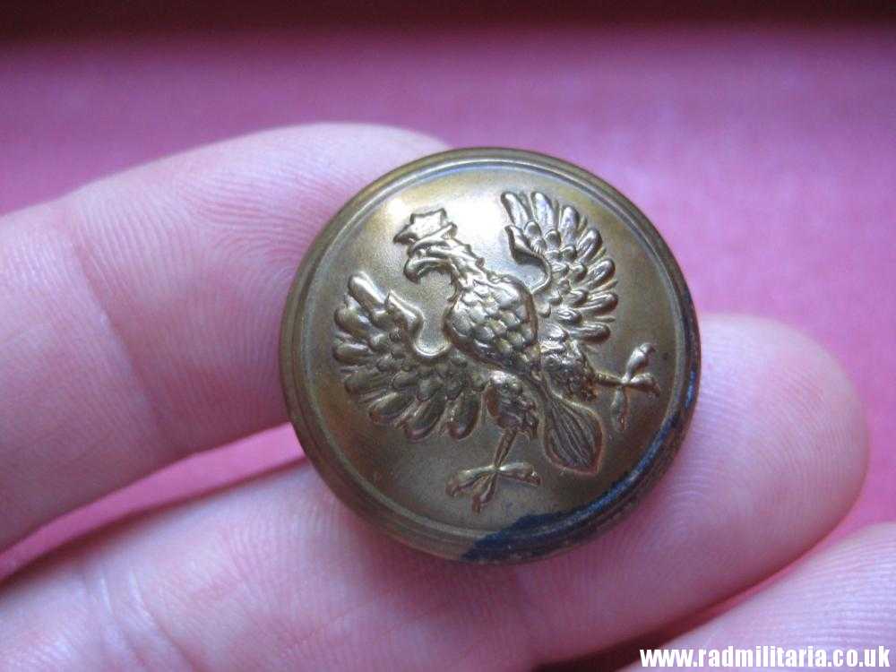 & WW1 Polish MILITARY brass BUTTON with crowned eagle - produced in Austria c. 1917 original !!